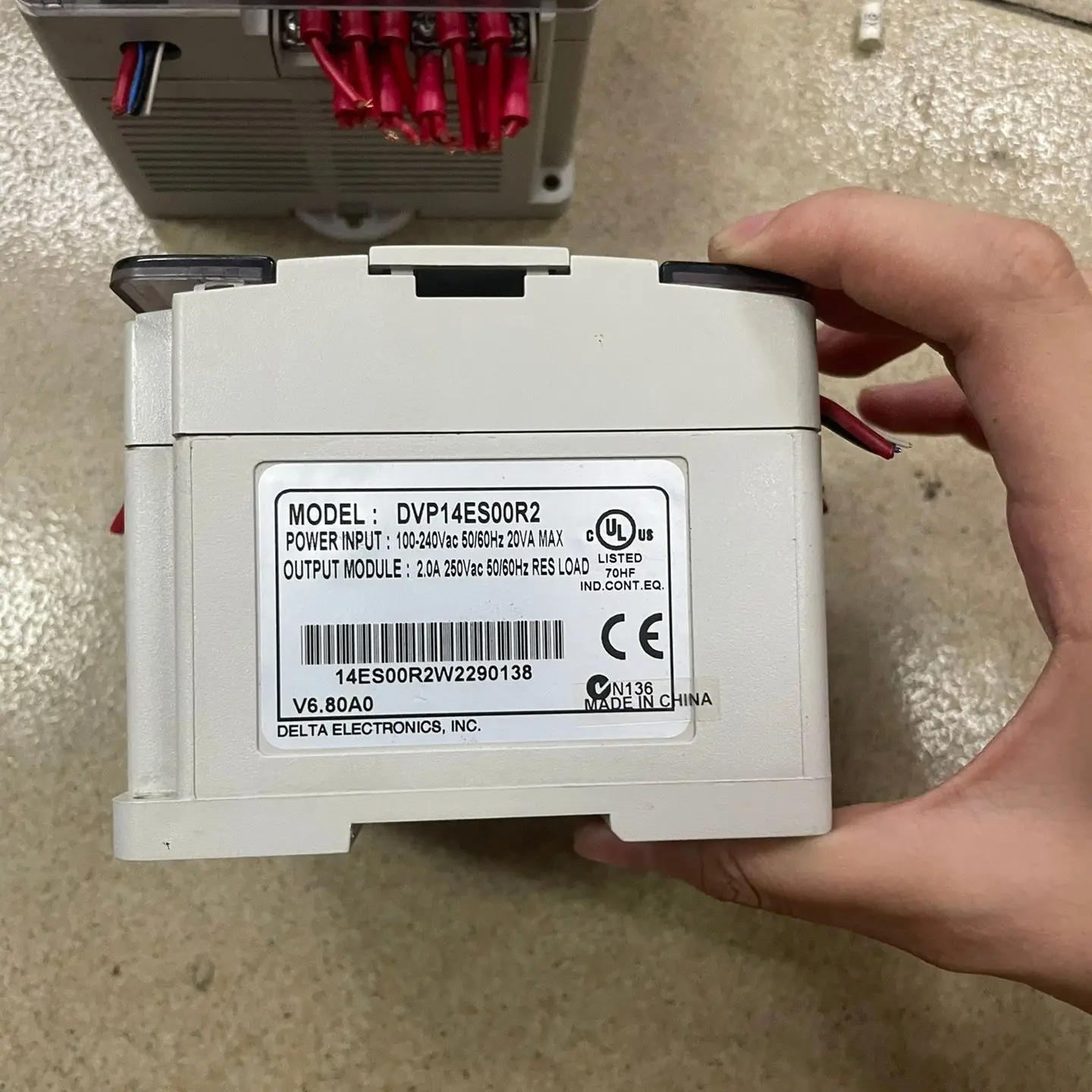 

DVP14ES00R2, состояние б/у, 85% новый, хорошо работает с 3-месячной гарантией