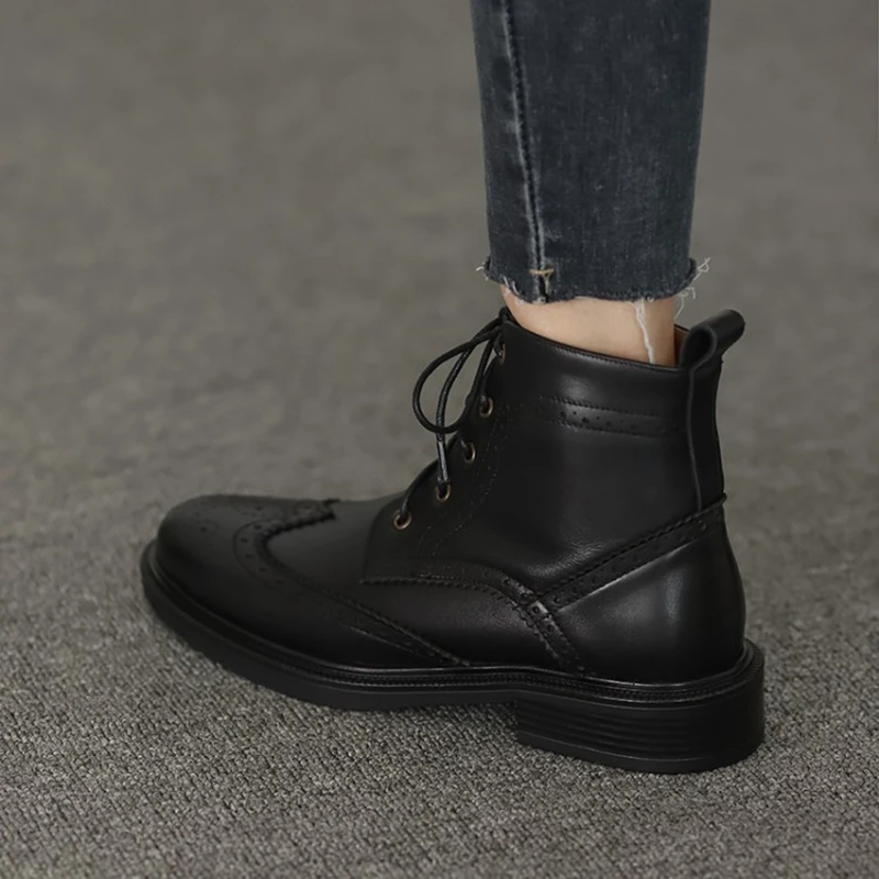 New Fall Shoes Women Round Toe Low Heel Women Shoes 2021 Winter Women Boots Genuine Leather Brogues Boots for Women Retro Boots