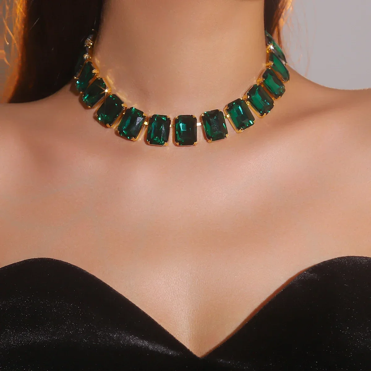 Ожерелье-колье с кристаллами и стразами для женщин изумрудное массивное