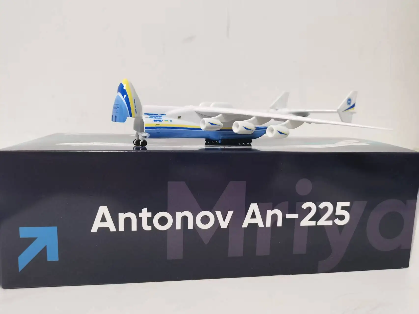 Фото Antonov An225 Transport, 20 см, литая под давлением модель из сплава, масштаб 1:400, реплика самолета, литой под давлением An-225, дисплей самолета W Base, новинка №3