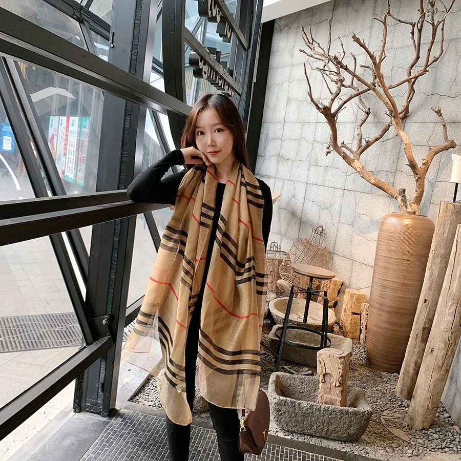 

2022 New Design Brand Women Real Silk Scarf Fashion Stripped Plaid Wool Scarves Hijab Lady Pashmina Foulard Bandana Women Sjaal