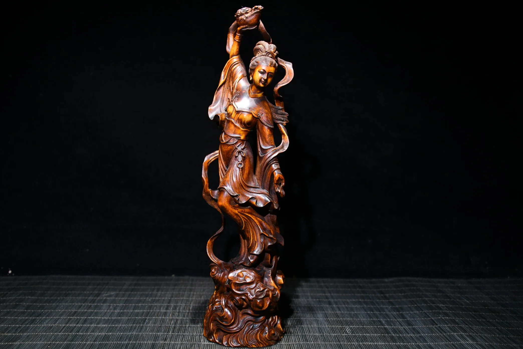 Китайская резьба по дереву ящик seiko резной тианну рассеянный цветок домашние