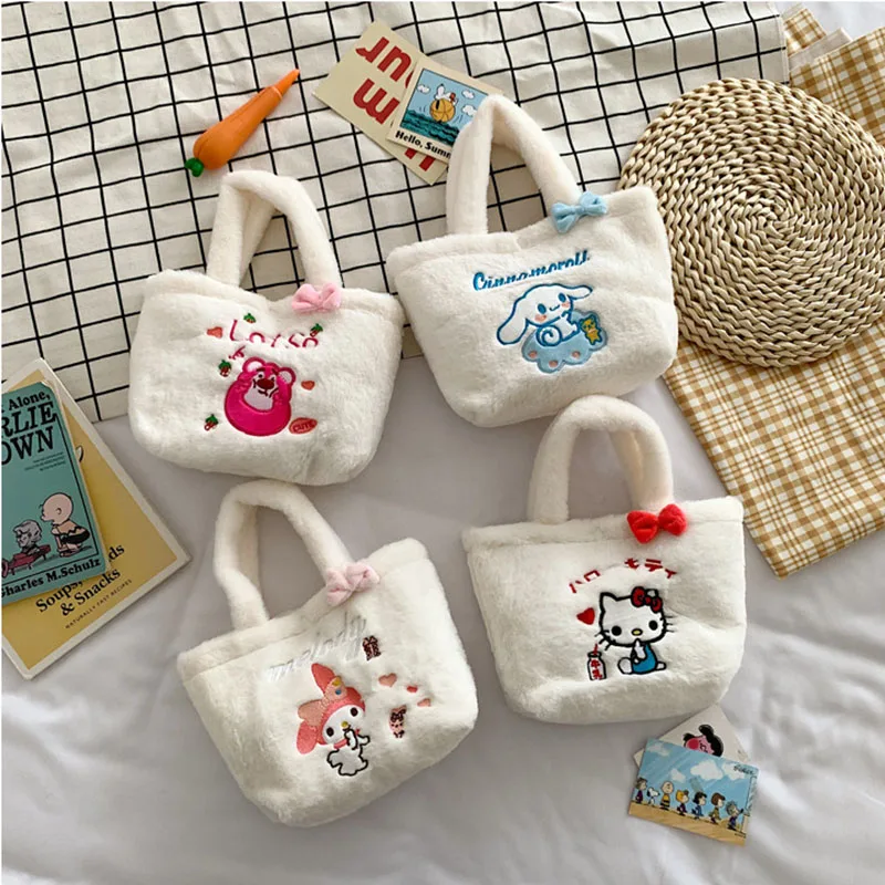 

Kawaii Sanrio Hellokitty Mymelody Cinnamoroll Plush Handbag Schoolgirl Large Capacity Embroidered Plush Bag Children's Gift Toy