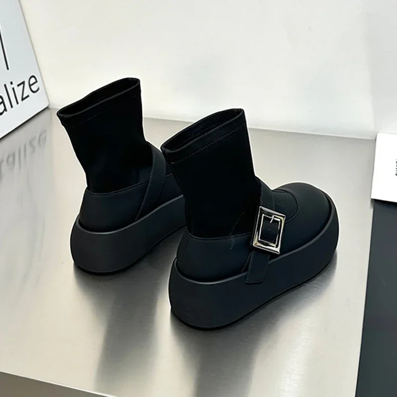 Женские зимние ботильоны на плоской подошве и платформе кожаная обувь трендовая