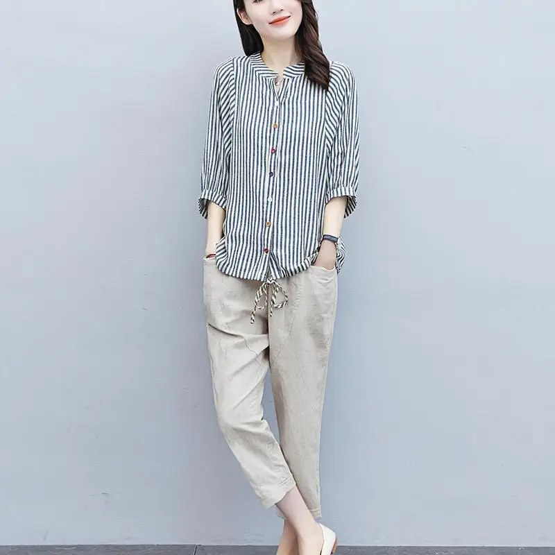 

Женский спортивный костюм в полоску, повседневный свободный комплект из двух предметов с коротким рукавом, одежда для женщин среднего возр...