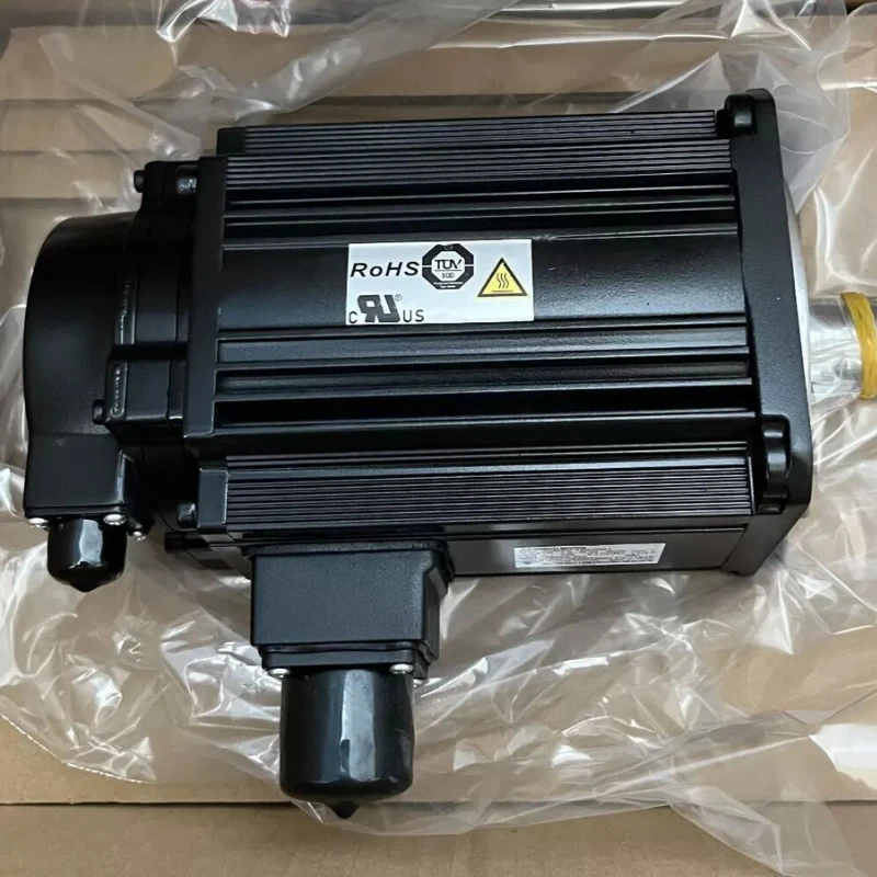 Новый серводвигатель SGMSV-15A3A61 Yaskawa ускоренная доставка