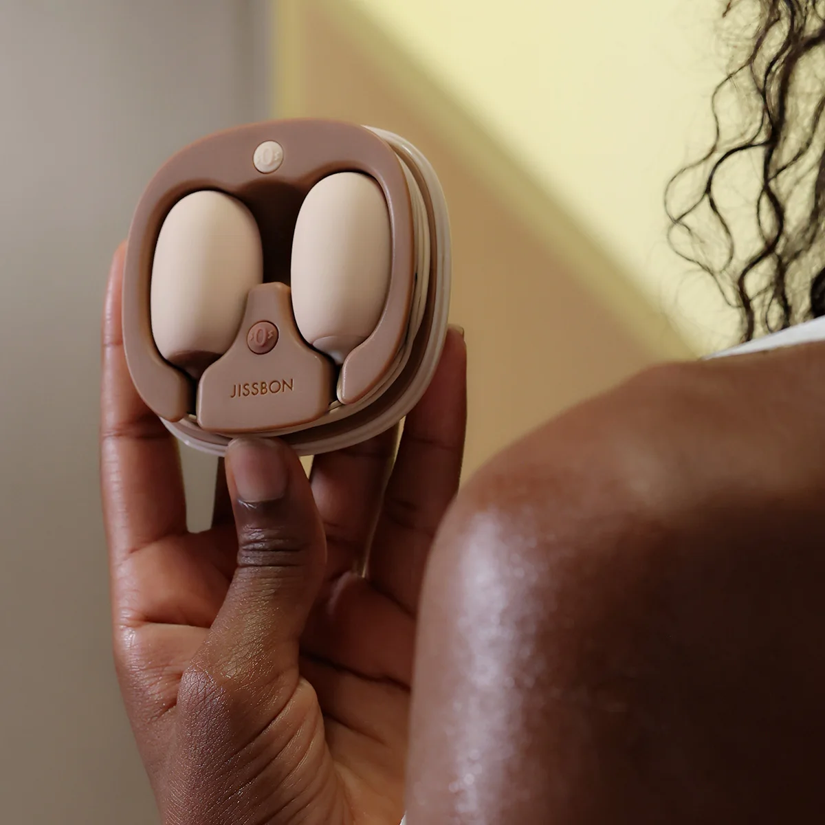 Вибратор Jissbon с двойным проникновением