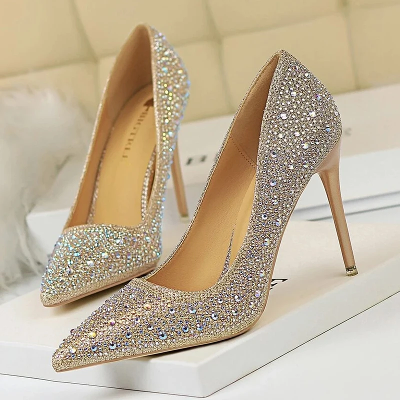

Острые цветные бриллиантовые женские туфли на каблуках милые изящные женские туфли-лодочки на каблуках элегантные туфли-лодочки без шнуровки