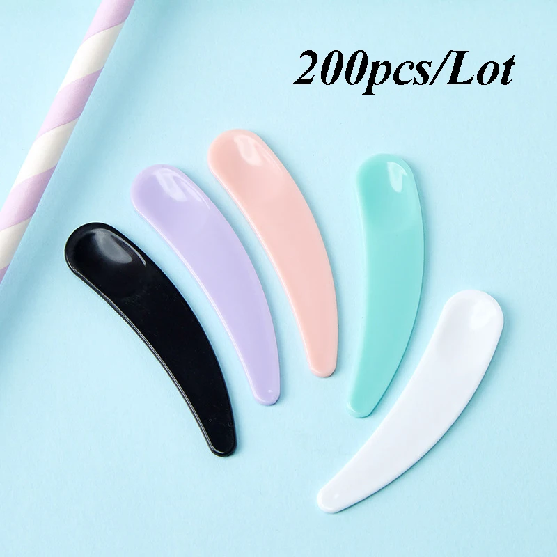200Pcs Mini Cosmetic Spatula Makeup Mask Cream Disposable Curved Scoop for Makeup Tool Accessories Mixed Color Wholesale