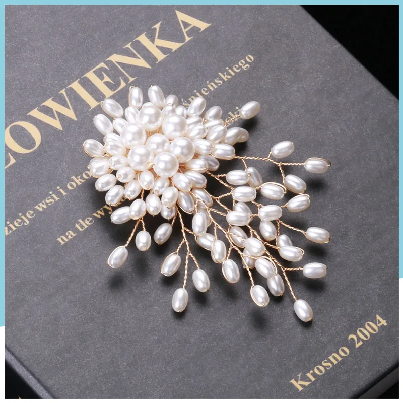 

Elegant Handmade Faux Pearl Brooch with Full Star Brooch and Jacket Boutonniere