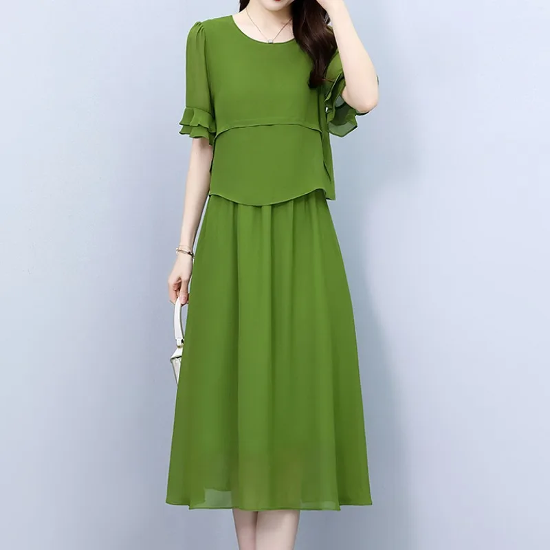 Элегантное свободное женское платье с коротким рукавом Новинка лета 2024 полная