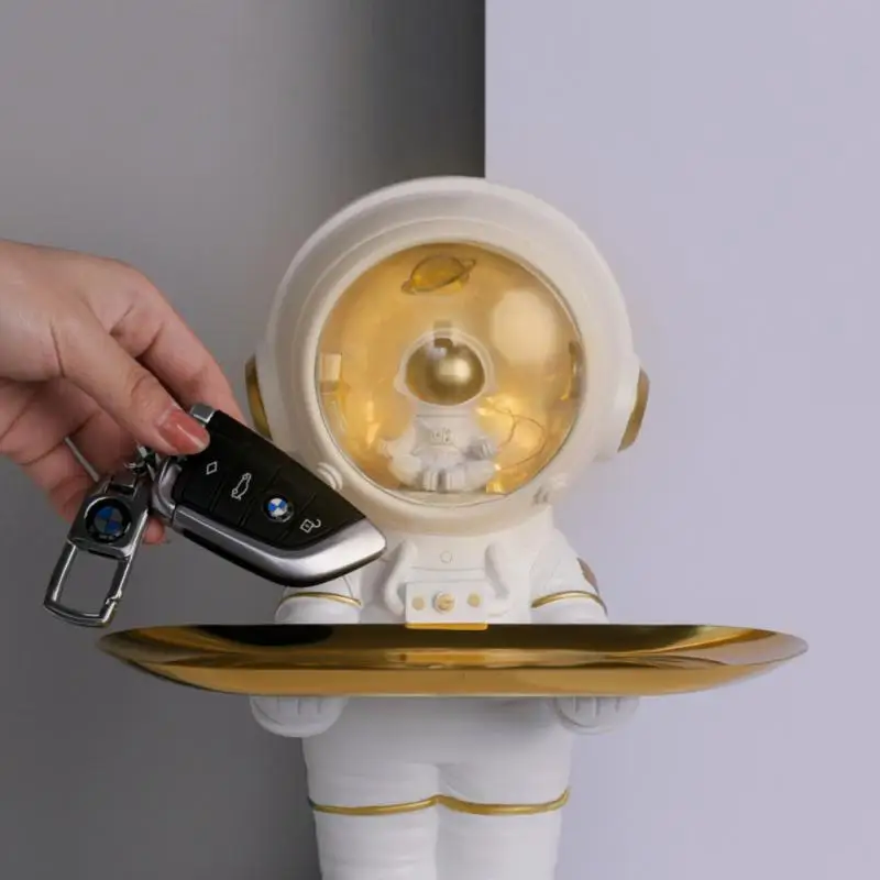 

New Hot Astronaut Statue Storage Tray Creative Nordic Home Decor Desk Storage Astronaut Figurine Living Room Table Key Holder