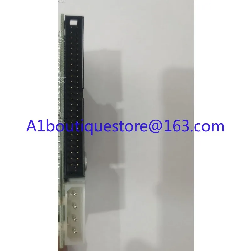 Замените старый жесткий диск scsi2sd эмулятор SD-карты SCSI можно вставить с