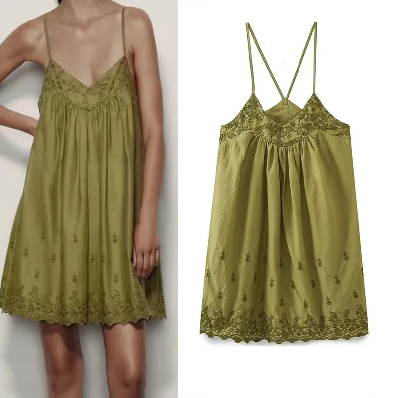 

Женское мини-платье с вышивкой, V-образным вырезом и тонкими бретельками