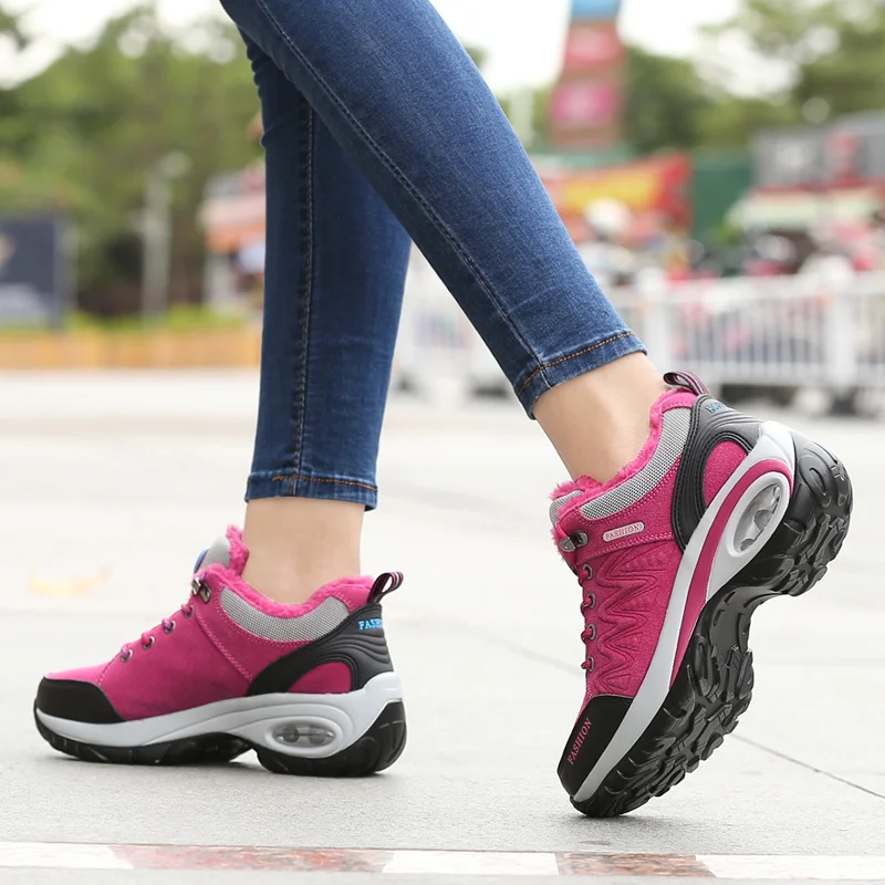 Суперлегкая спортивная обувь для женщин Вулканизированная черная бега низкая