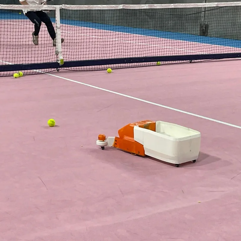 Фото Новая модель машины для сбора теннисных мячей SeekerBot 2.0, устройство для переноски и сбора теннисных мячей, оборудование для сбора теннисных мячей. №1