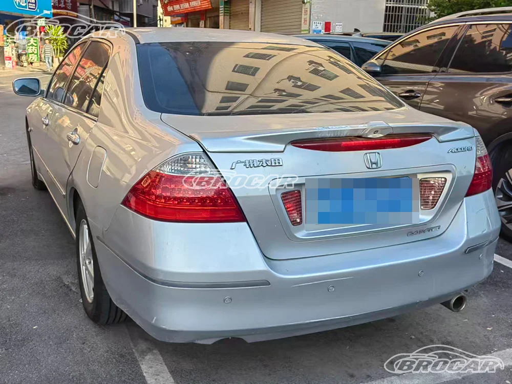 Фото Для Honda Accord GEN 7.5 2006-2007 годов, 4-дверный, заводской стиль, высококачественный глянцевый черный спойлер из АБС-пластика на крышку багажника №1