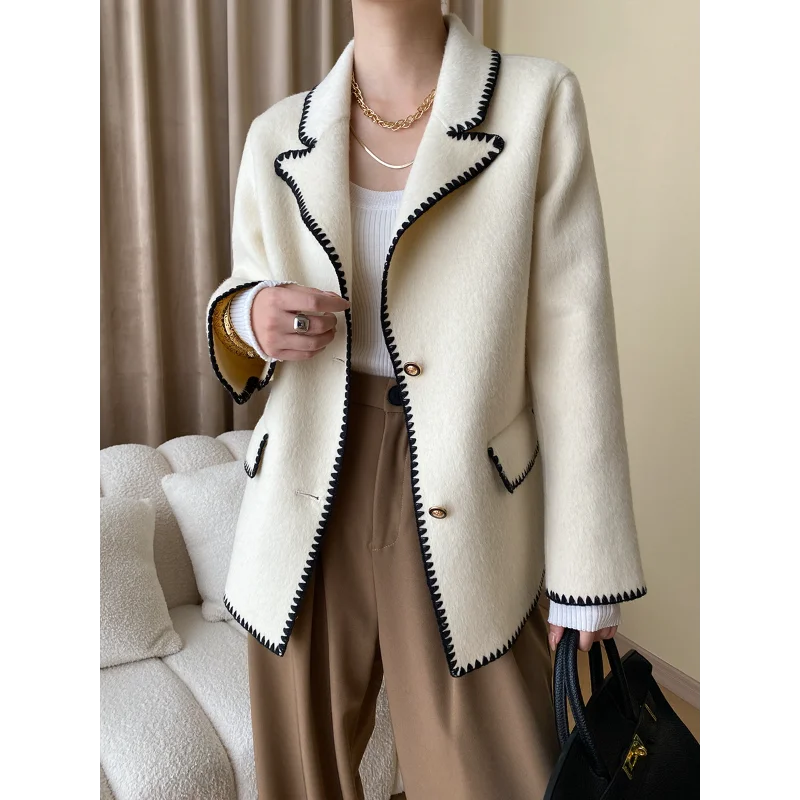 Рисунок 3 - Белое, серое двухстороннее шерстяное