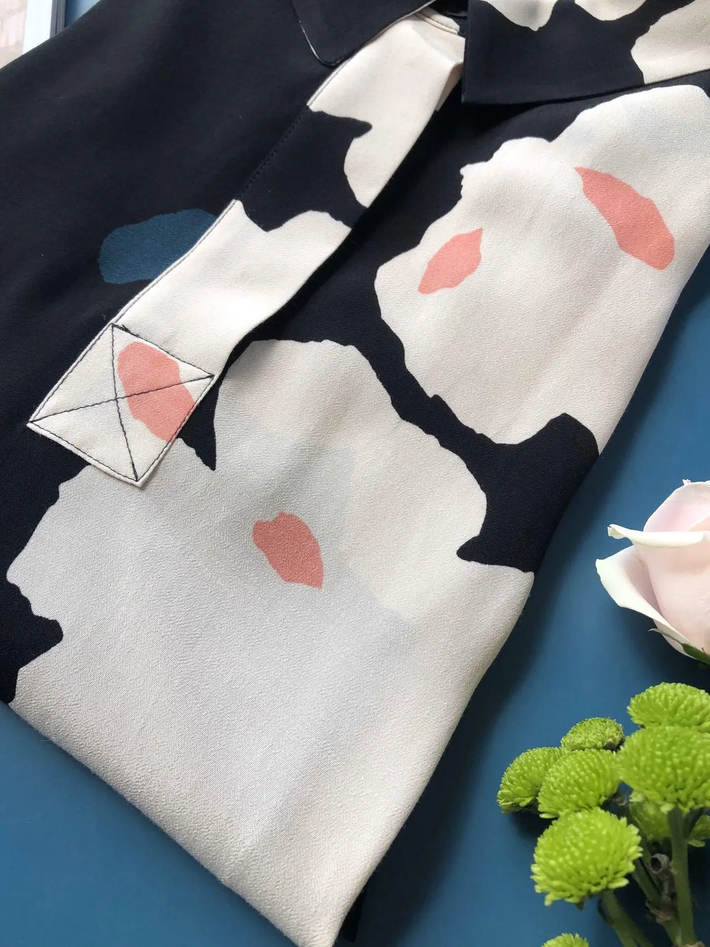 

Contrast Color Print Women's Viscose Shirt Half Open Buttons Ladies Long Sleeve Soft Pullover Shirt and Tops