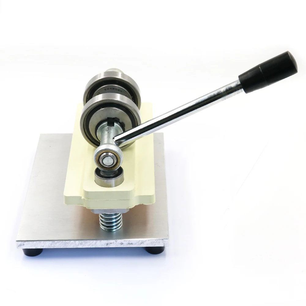 Дешево Машина для высечки кожи, Ручной пресс, ручной штамповочный пресс для кожи，ручной резак, пресс для кормления шириной 15 см, для кожевенного ре...