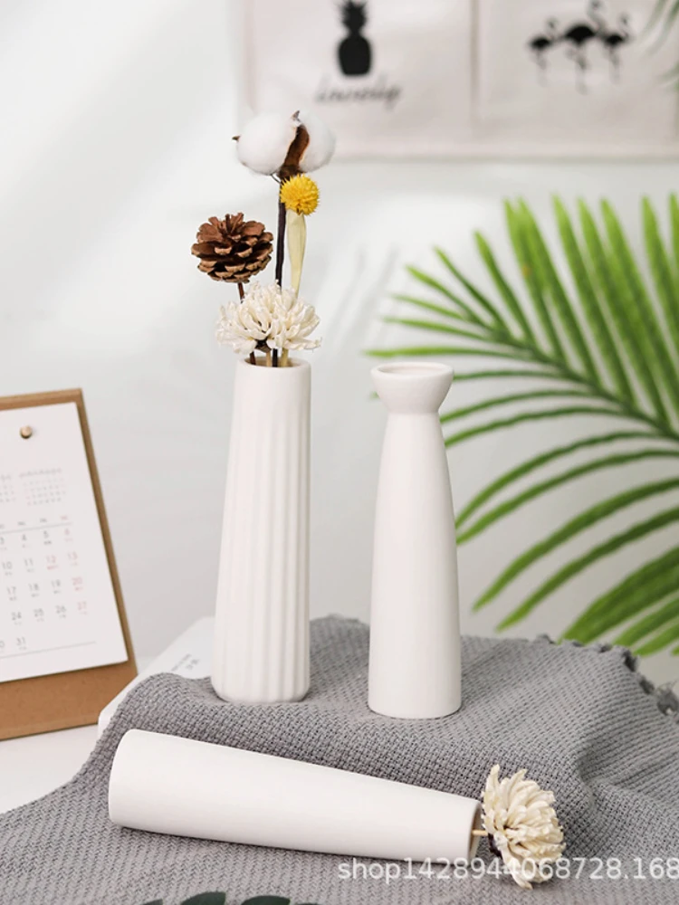 

Современная НЕОБРАБОТАННАЯ белая керамическая ваза с цветочным орнаментом для сухих цветов, для гостиной, ТВ, кабинета, украшение для дома