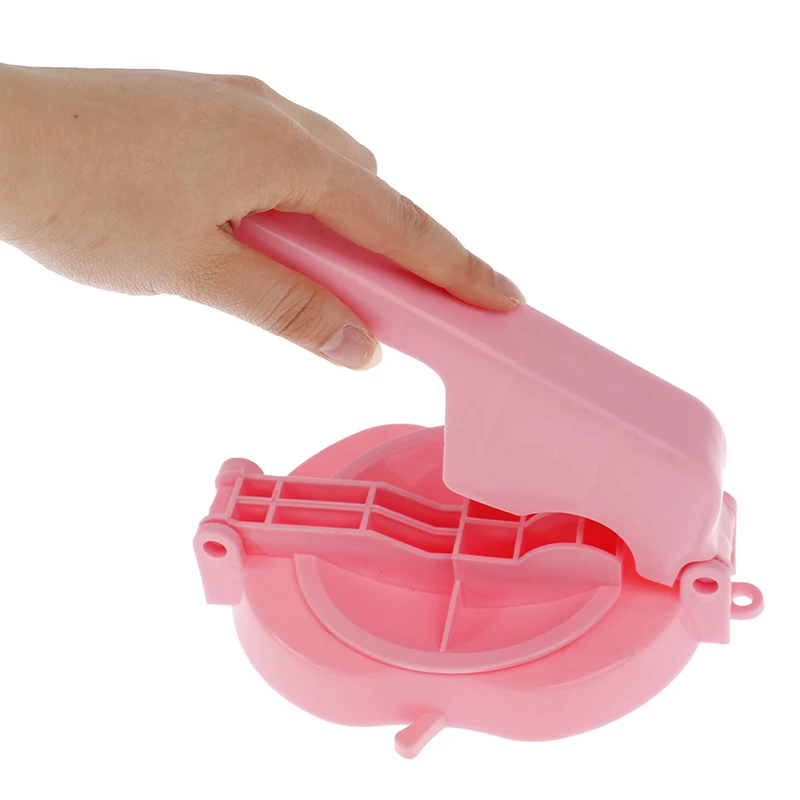 

Пресс-инструмент для изготовления теста для пельменей и булочек