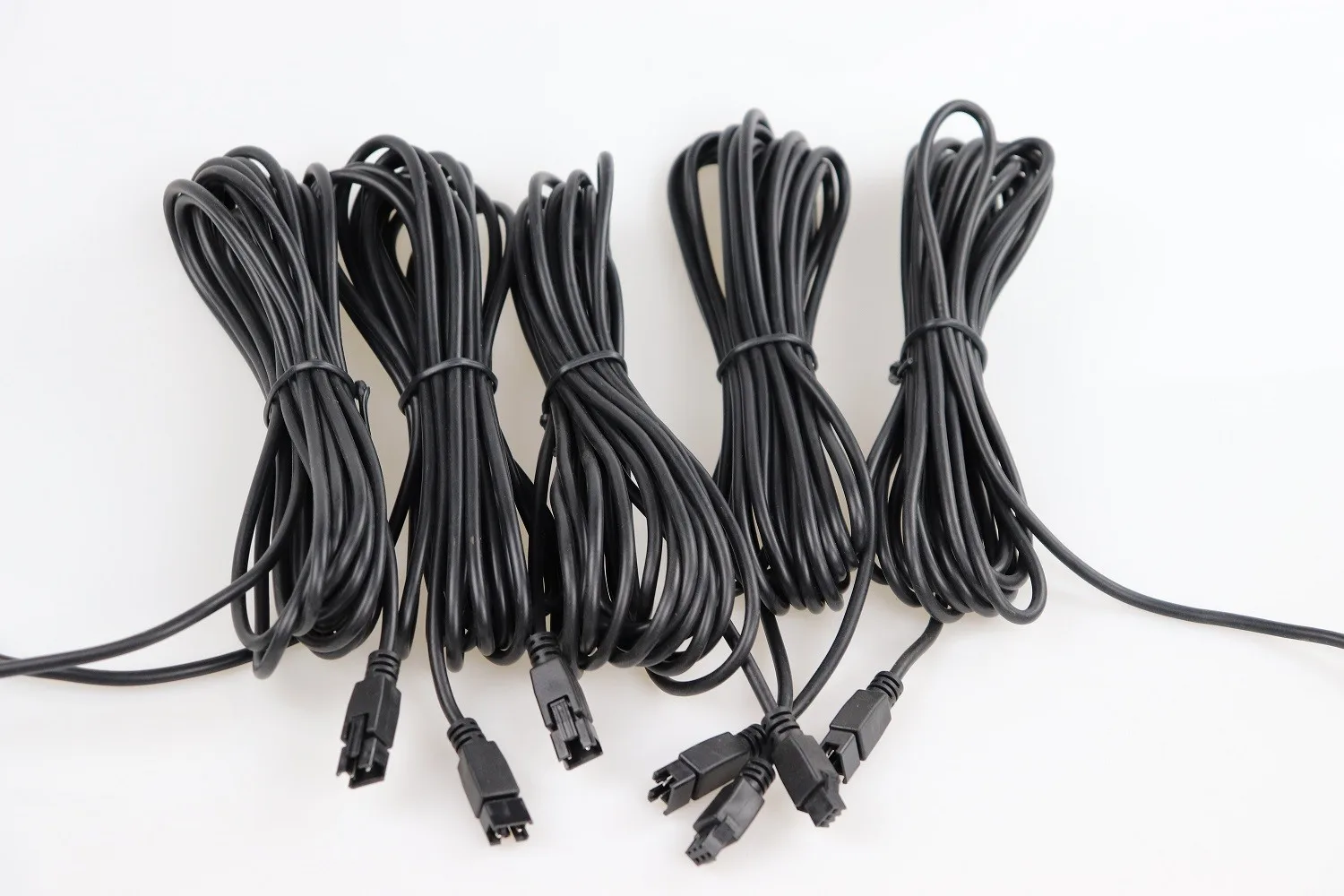 

Фотокабель/кабель-удлинитель/телефон в наличии