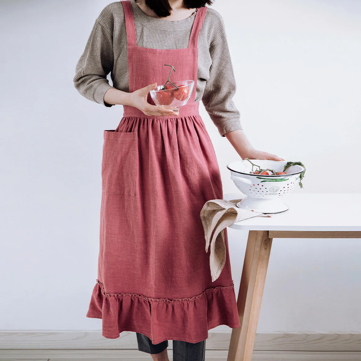

Retro Medieval Cotton Linen Cooking Kitchen Aprons For Woman Dress Flower Shop Smock Hairdresser Bib Garden Overall