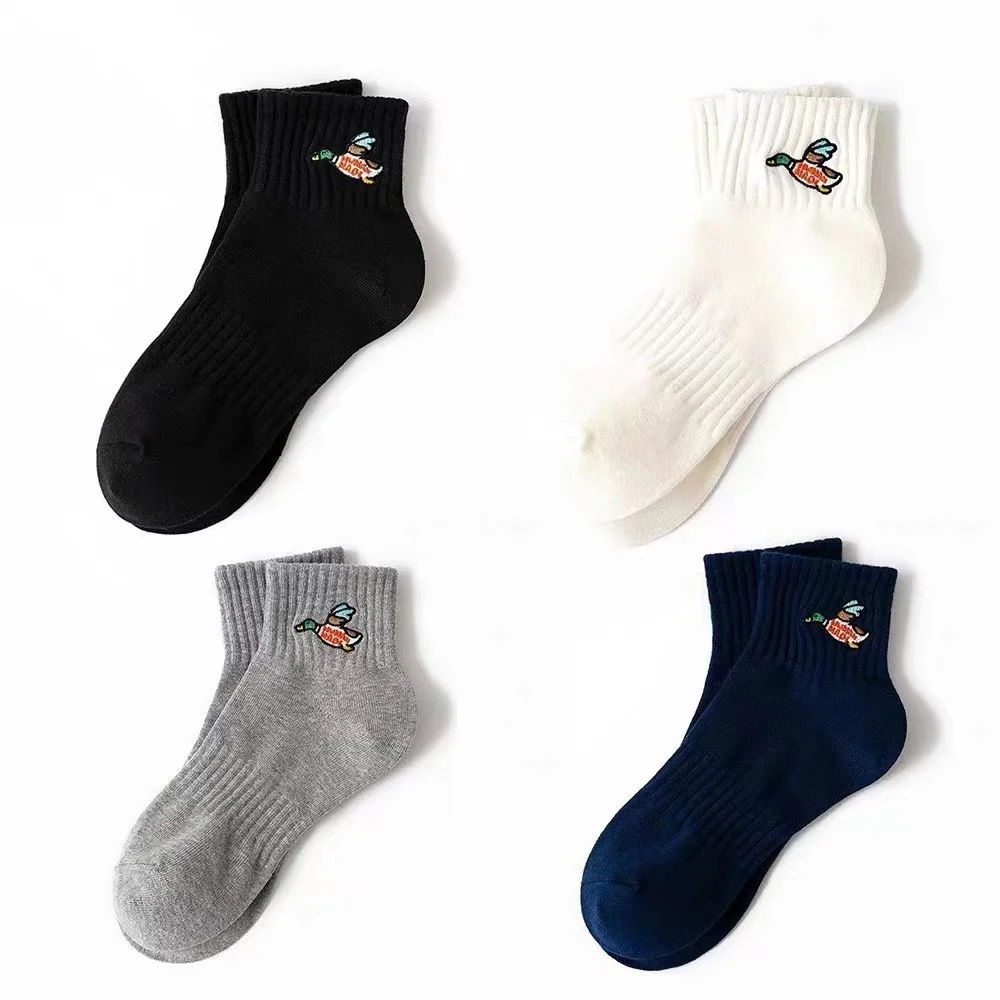 Men Fashion Street Cotton Socks Duckling Flying Little Duck Embroidery Japanese Brand Cartoon Embroid Human Made Sports Socks