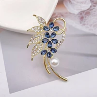 luxury atmosphere rhinestone pearl brooch brooch female crystal pin korean version simple cardigan button suit jacket accessorie