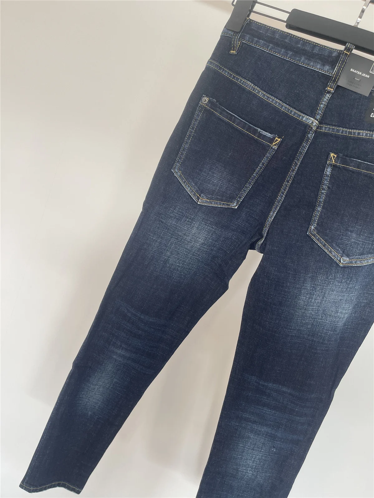 Осень 2024 новые модные мужские потертые шлифовальные дырки нашивка декоративная