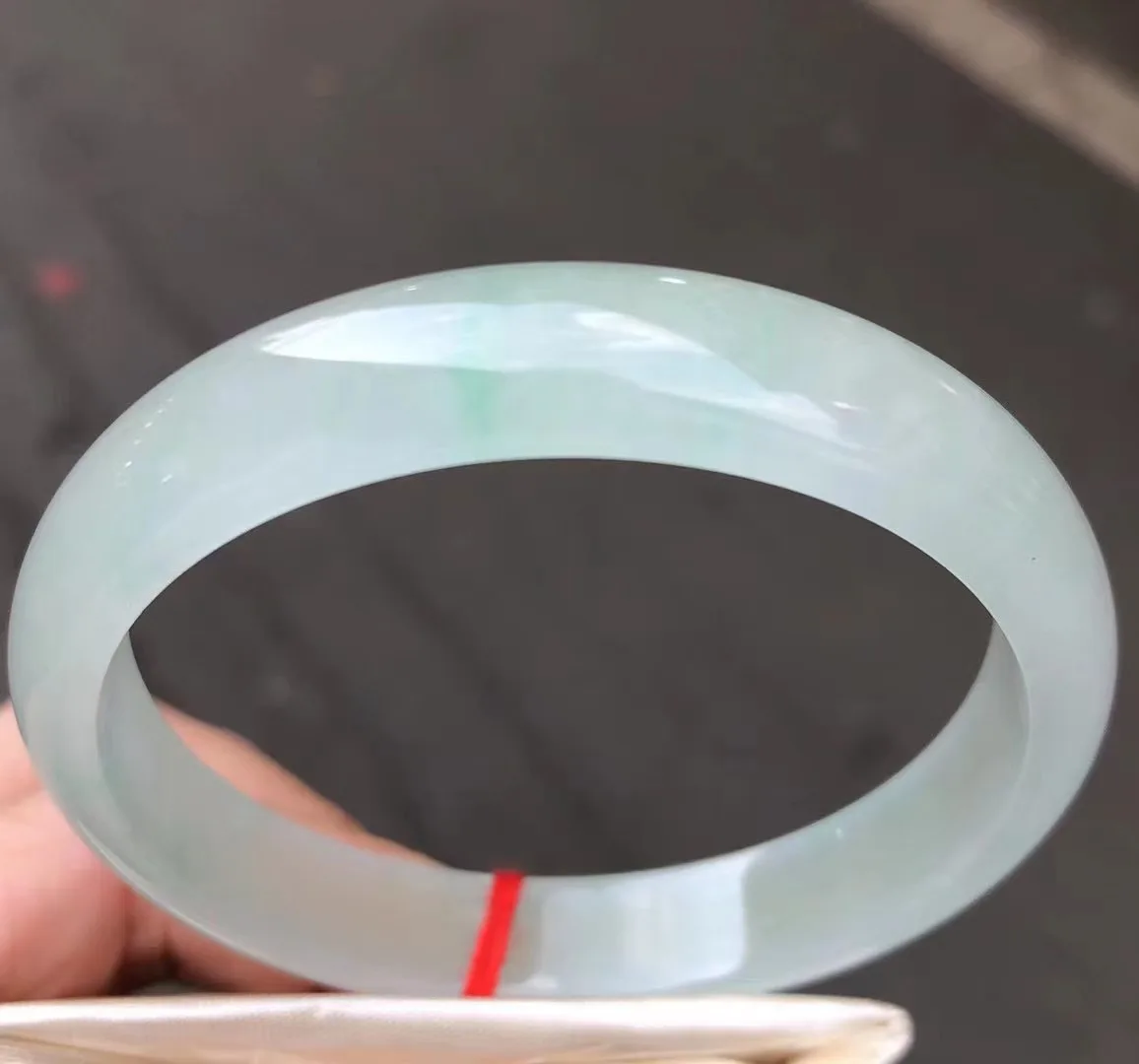 

Natural Myanmar jadeite bangle flat bar real jadeite bangle natural green jade stone for woman temperament bracelets 58mm 214