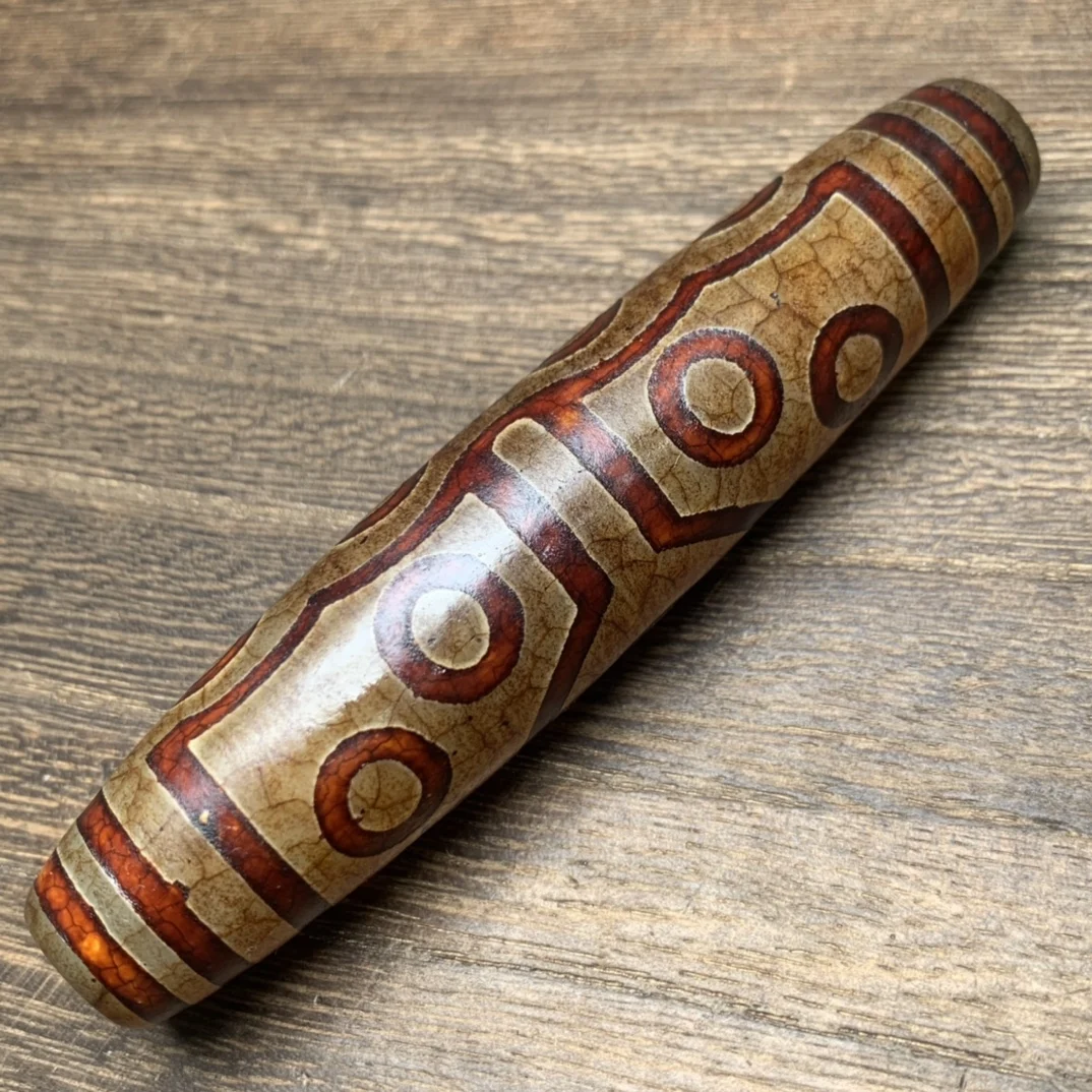 

Тонкий оникс пятнадцать фотоэлементов