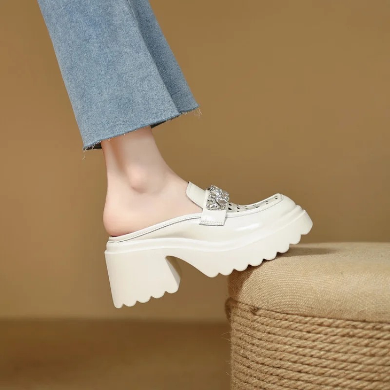 Sandały damskie letnie klapki buty oddychające puste grube obcasy kapcie skóra bydlęca czółenka z grubym dnem kobieta slajdy na świeżym