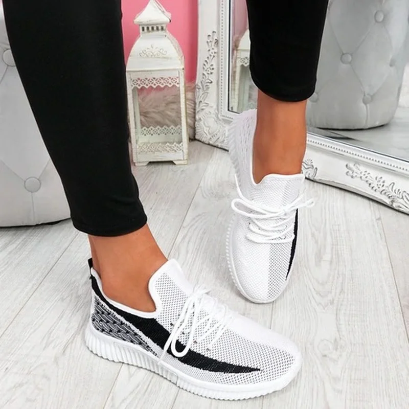 

2022 Women Vulcanized Shoes Sneakers Mesh Breathable Sport Shoes Round Toe Color Patchwork Lace-Up Women Sport Casual Shoe