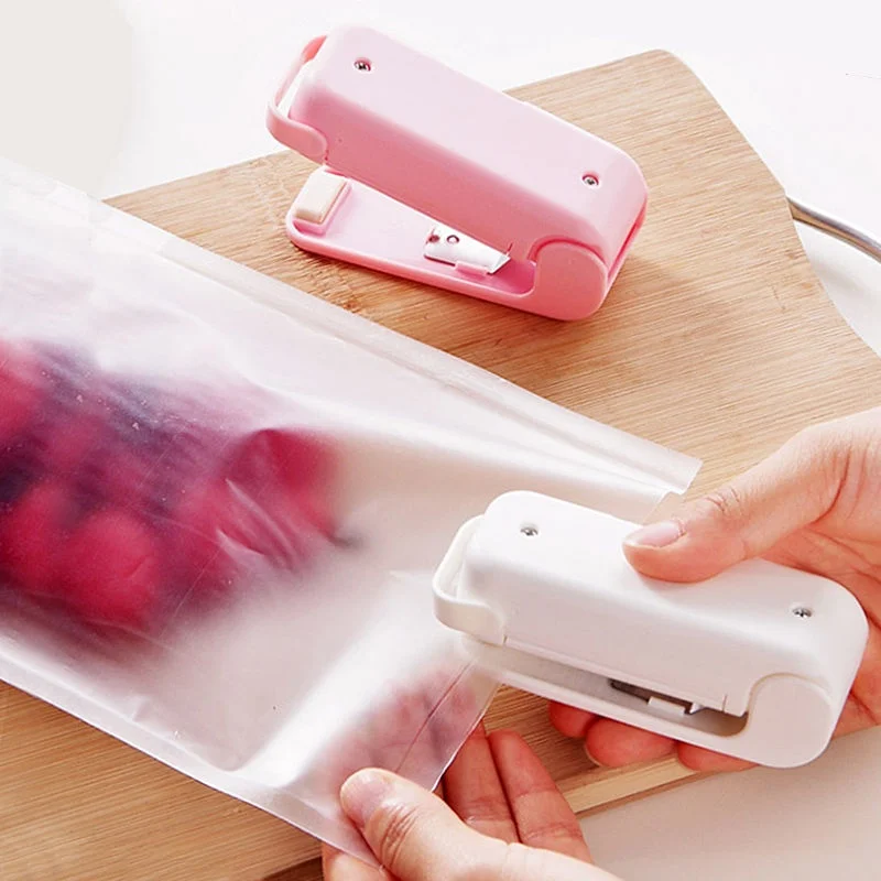 

2pcs Kitchen Portable Mini Sealing Household Machine Heat Sealer Capper Food Saver For Plastic Bags Package Mini Gadgets