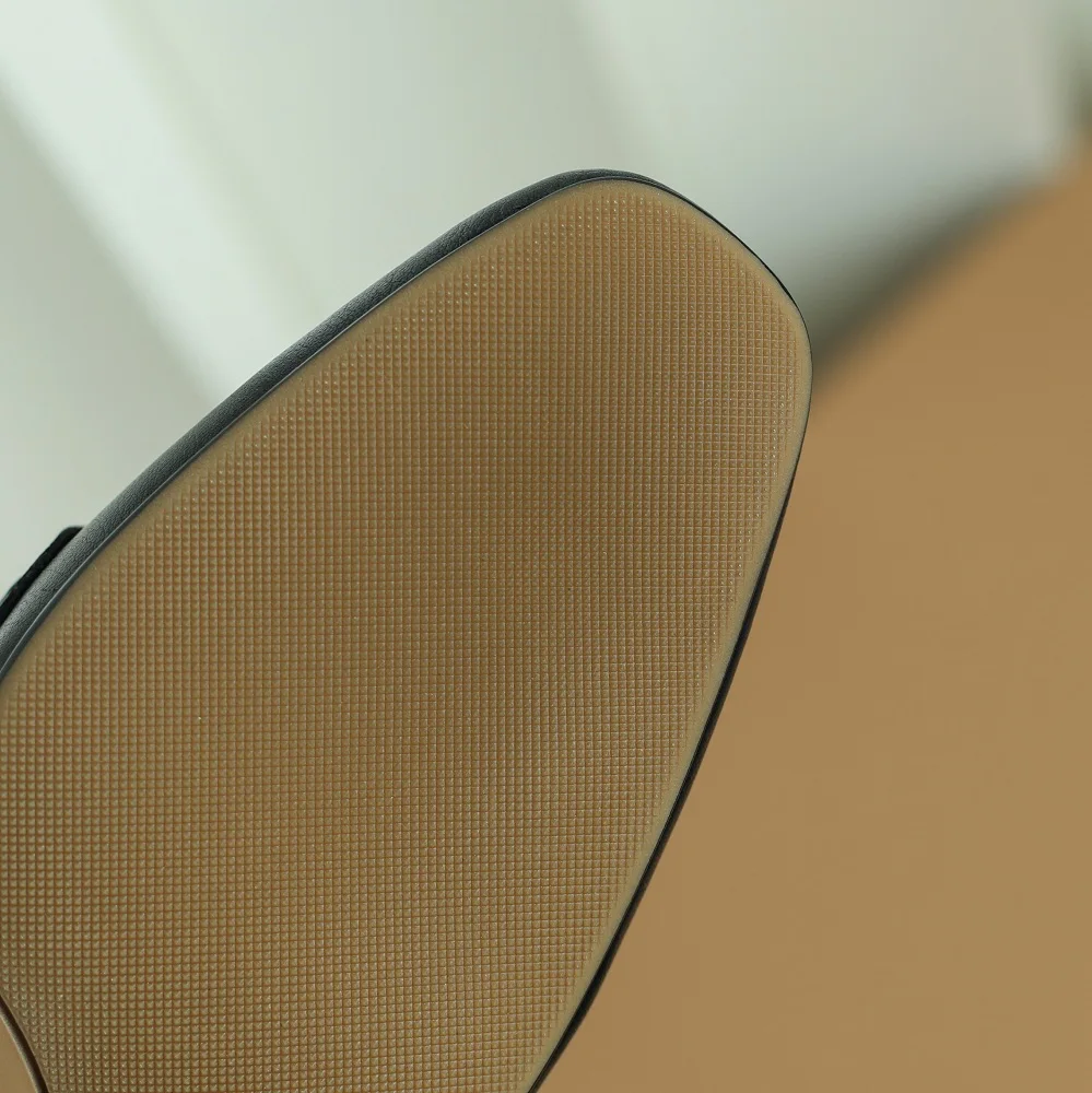 Туфли-лодочки женские из натуральной кожи на массивном каблуке 33-40