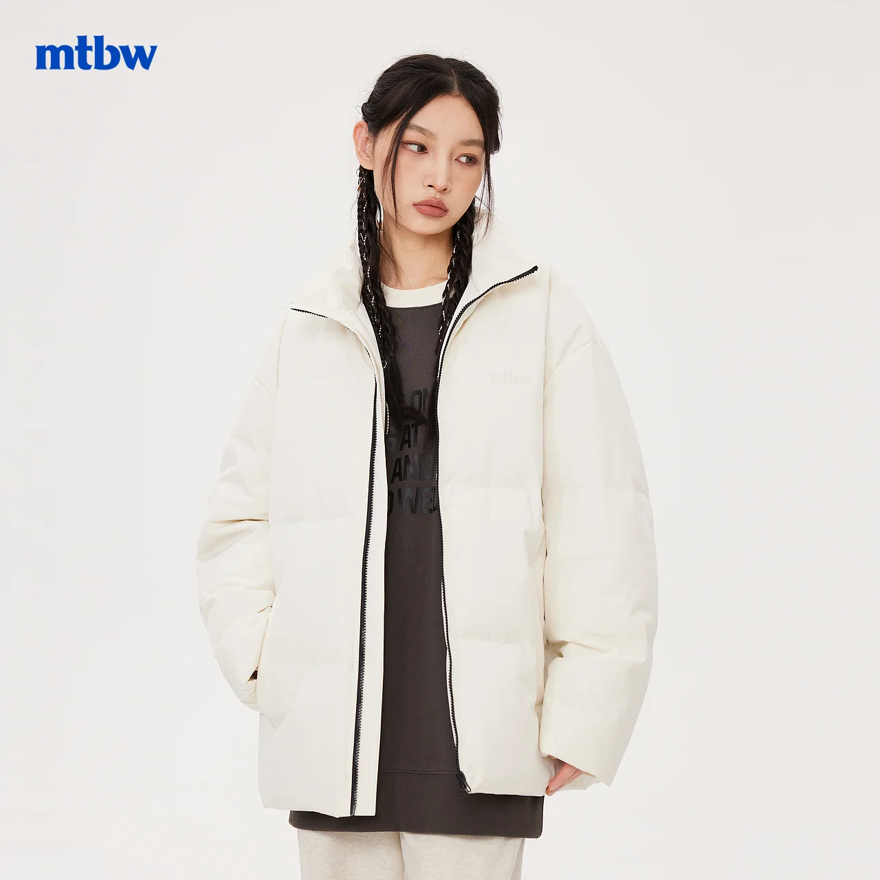 Рисунок 2 - Зимняя теплая куртка с воротником-стойкой