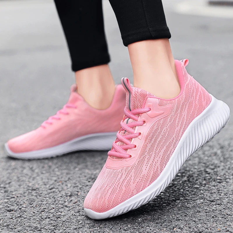 

Women Vulcanized Shoes High Quality Woman Sneakers Slip On Flats Shoe Outdoor Running Plus Size 42 White Walking chaussure femme