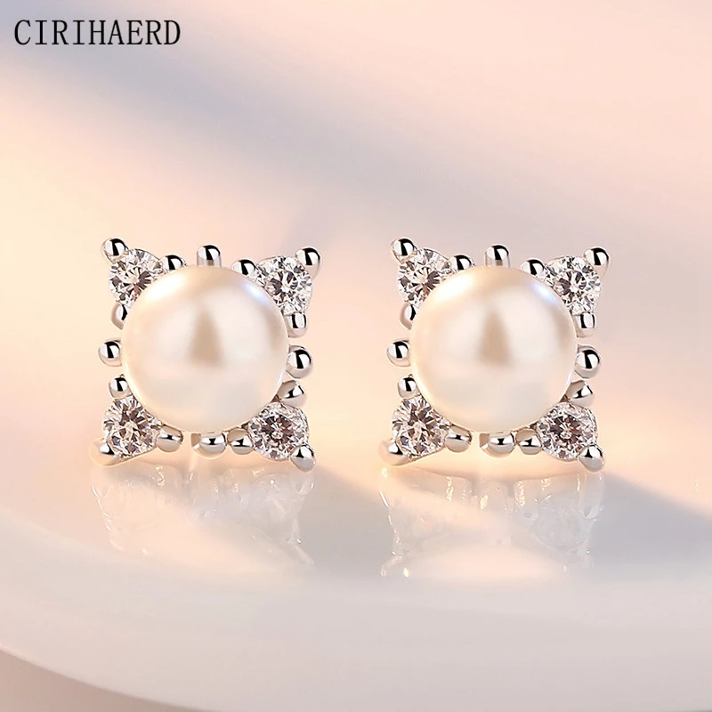 

Earrings For Women 2022 Luxury Korean Fashion Crystal Zircon Pearl Statement Butterfly Stud Earrings Jewelry Ladies Wholesale