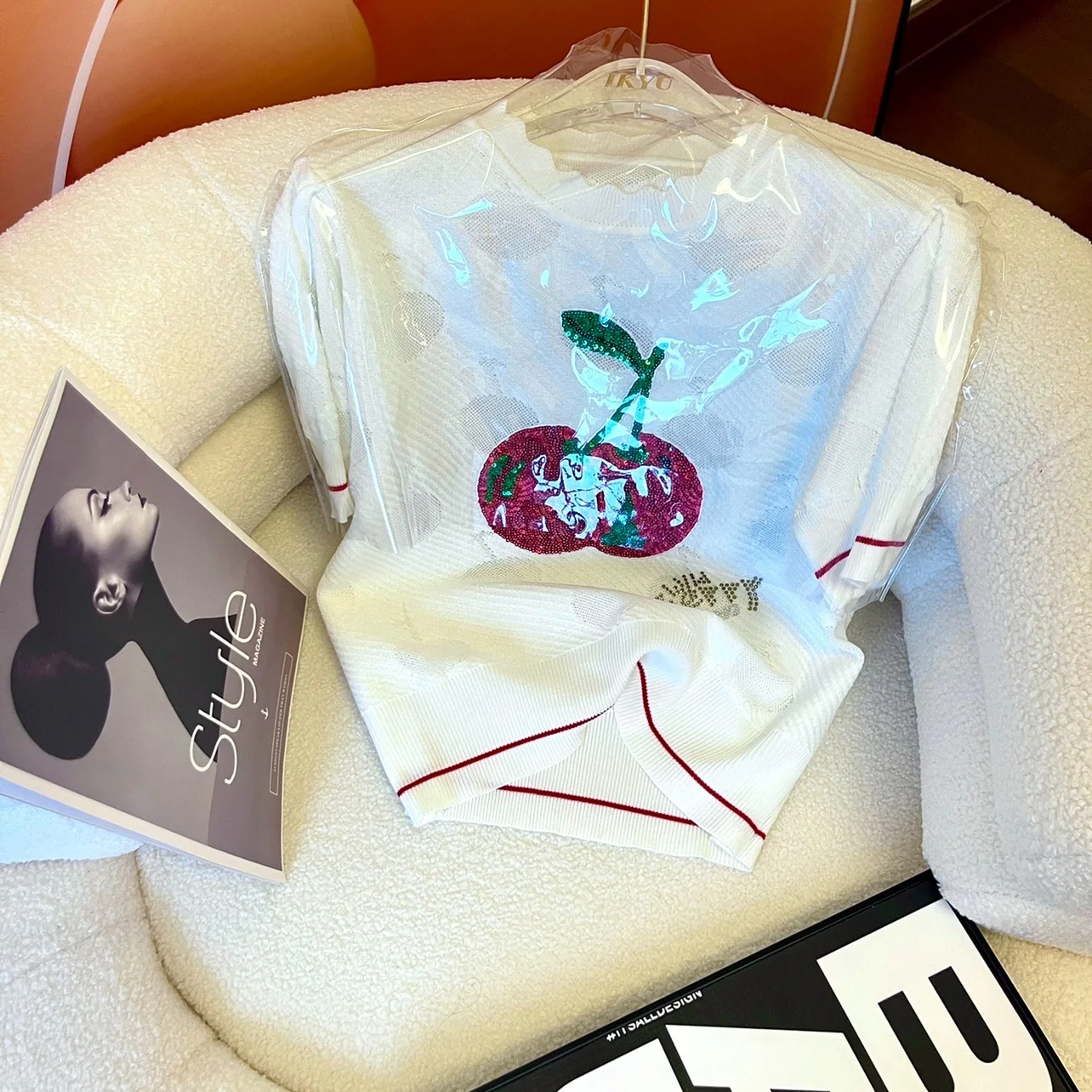 

Make firm offers female little loose white short sleeve leisure fashion temperament joker brief paragraph coat