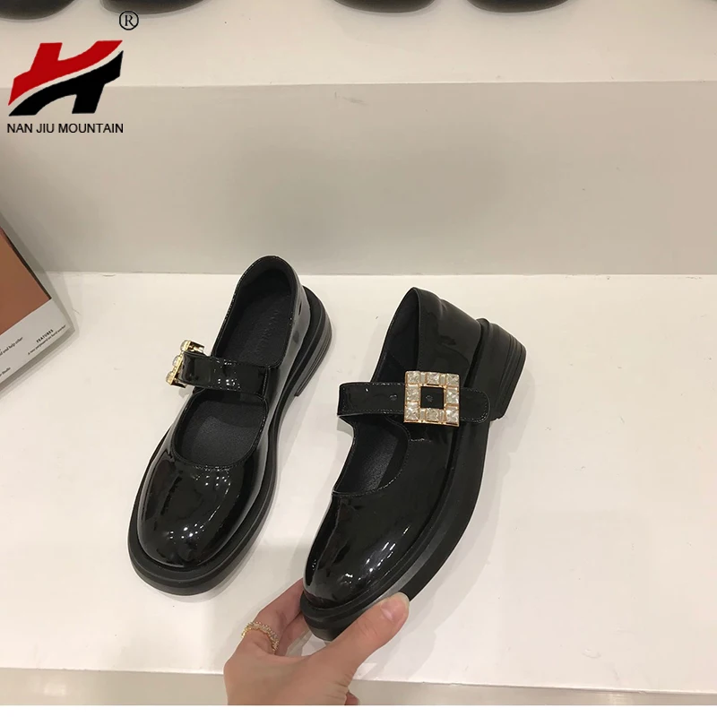 

2022 Flat Shoes Women Rhinestones Mary Jane Shoes Spring And Autumn Single Shoes Black Round Toe Patent Leather