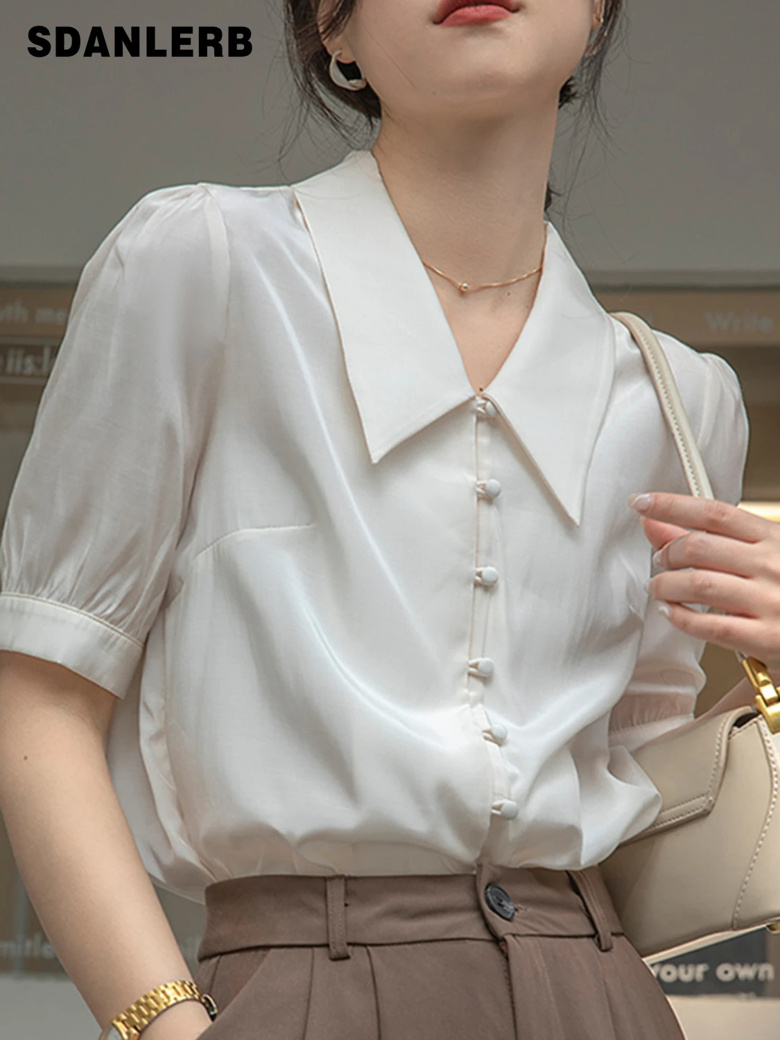 

Satin Professional White Short-Sleeved Shirt Women's Summer Design Sense Niche Blouse Chiffon Graceful Puff Sleeve Top Camisas
