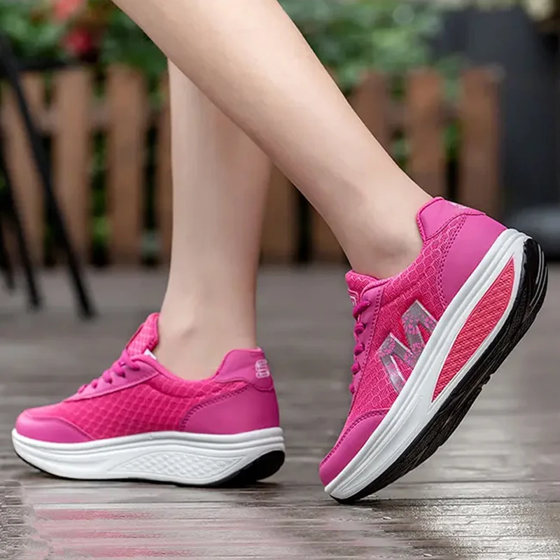 Women Chunky Shoes Shake Sneakers Height Increasing Mesh Breathable Cushioned Sneakers 3 Colors
