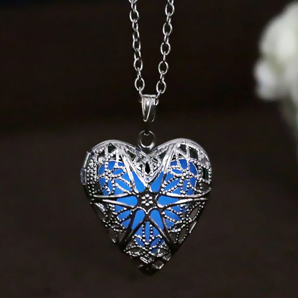 

Glow In The Dark Heart Shaped Locket Pendant Popular Hollow Vintage Luminous Necklace Aromatherapy Essential Oil Women Jewelry