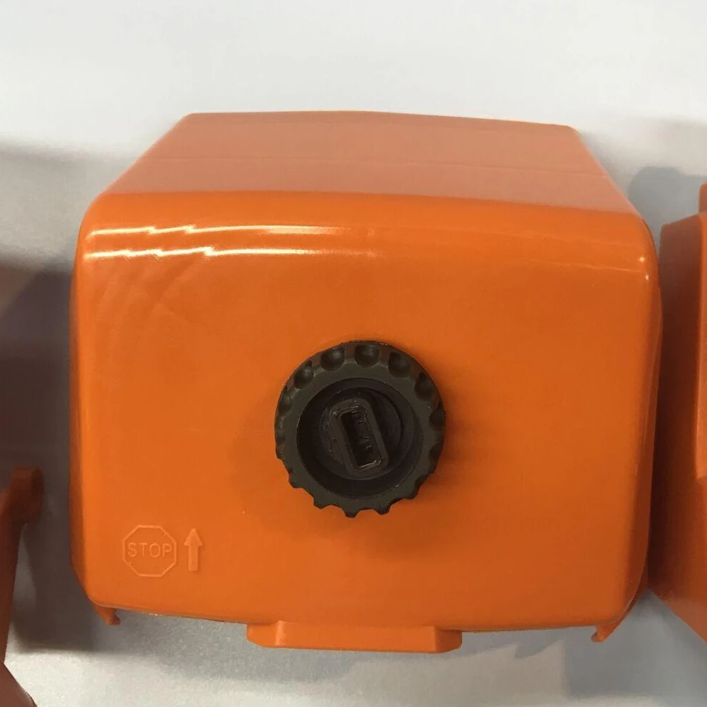 

Shroud Top Cover Air Filter Cover Filter Base For STIHL MS381 MS380 Chainsaw Hood Top Cover Air Filter Cover Filter Base