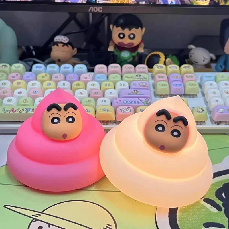 Фото 52TOYS Crayon Shinchan Poop Pat Light Surprise Blind Box: Милая мультяшная фигурка, модная игрушка, ночник, декор, подарок на день рождения для девочки №2