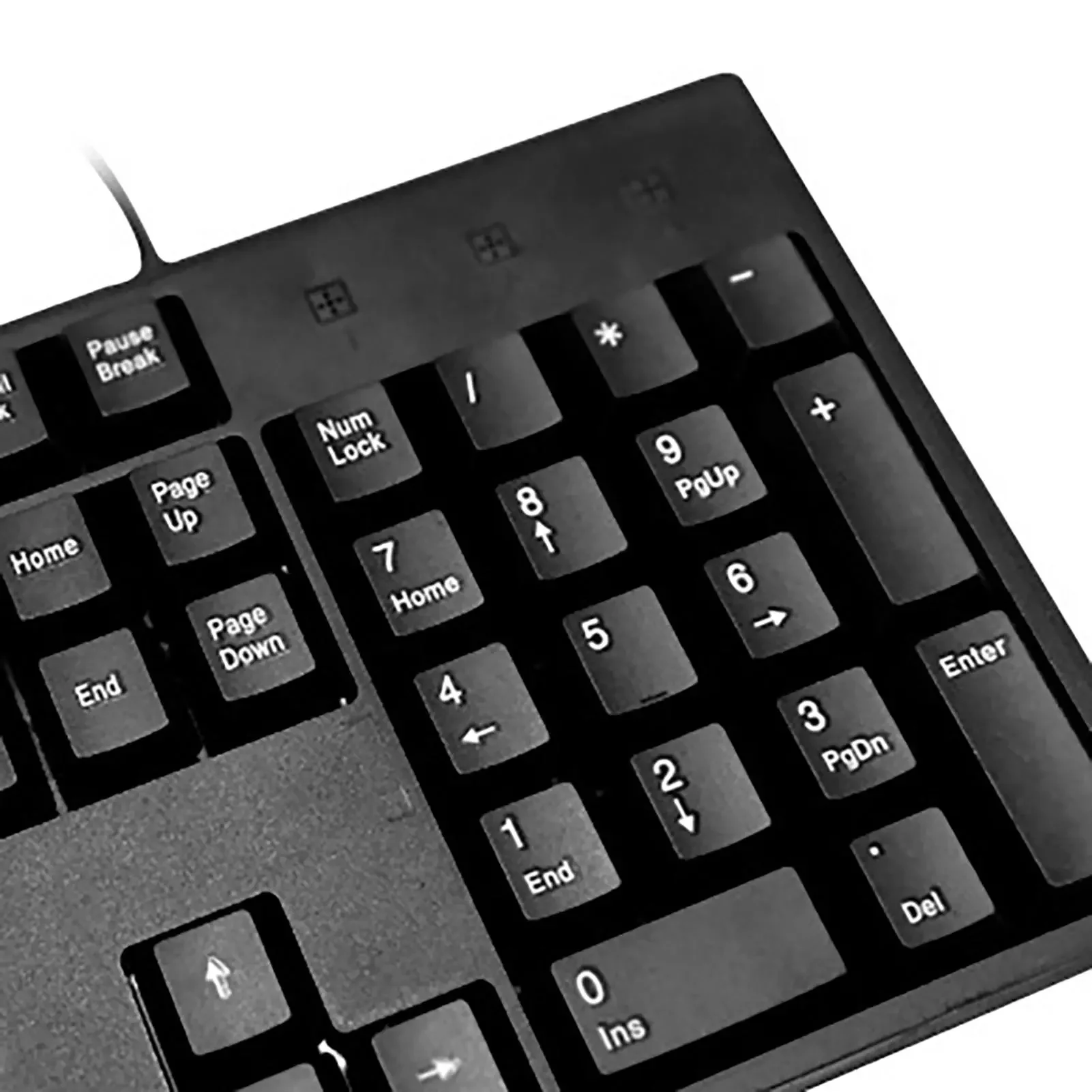 

104 Keys Keys Keyboard Waterproof Wear-resistant USB Wired Keyboard Computer/Laptop Accessory for gaming and work