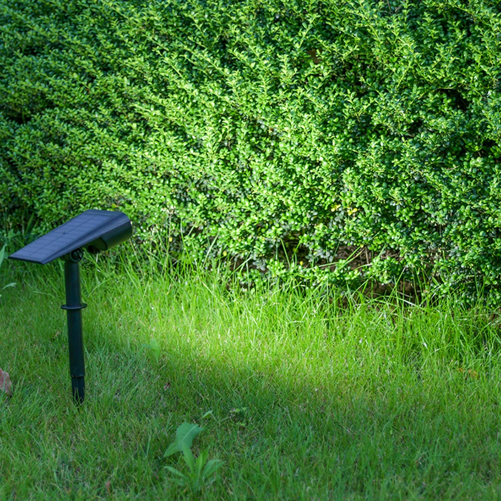 

39 LEDs Landscape Spotlight IP65 Waterproof Solar Yard Lamp 100LM Wireless Garden Spotlight 2 Modes Last Up To 8H for Yard Patio