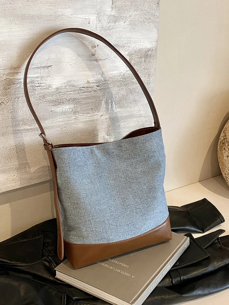 Большая вместительная сумка Женская осенне-зимняя подходящая ко всему Новая